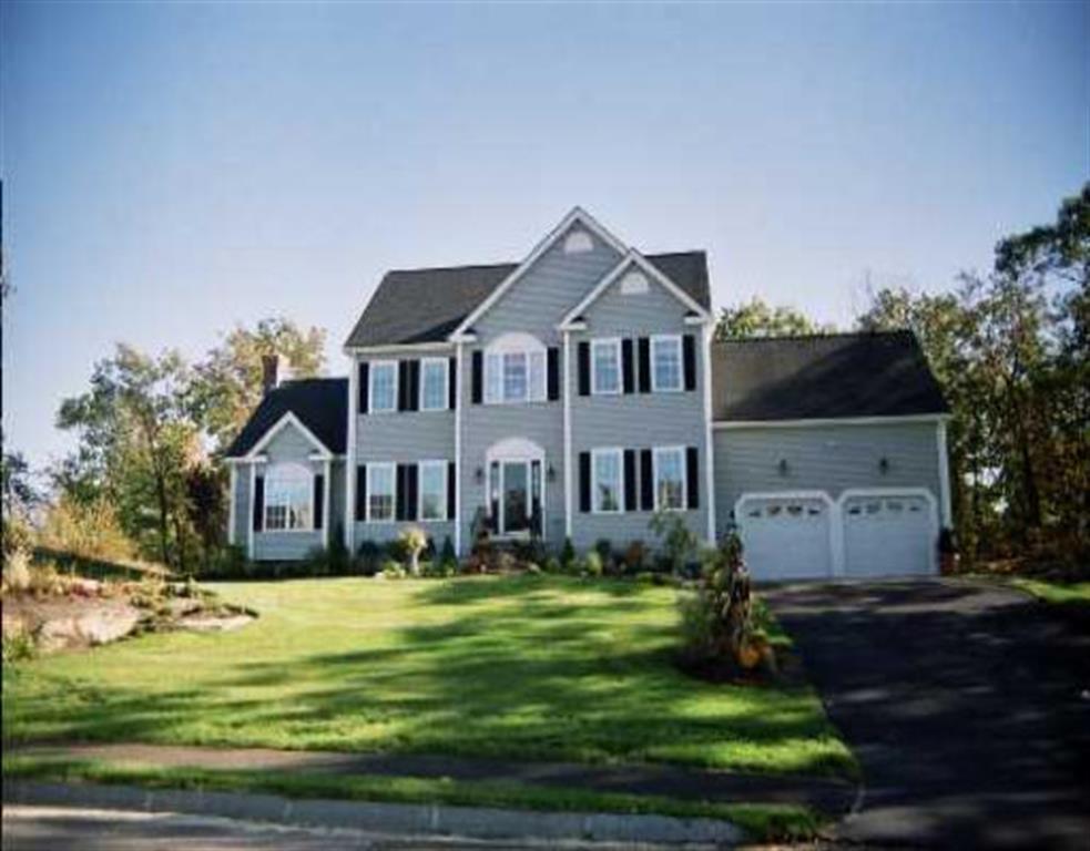 15 LARKIN Ln, Hopedale, MA 01747 MLS 30674620 Redfin