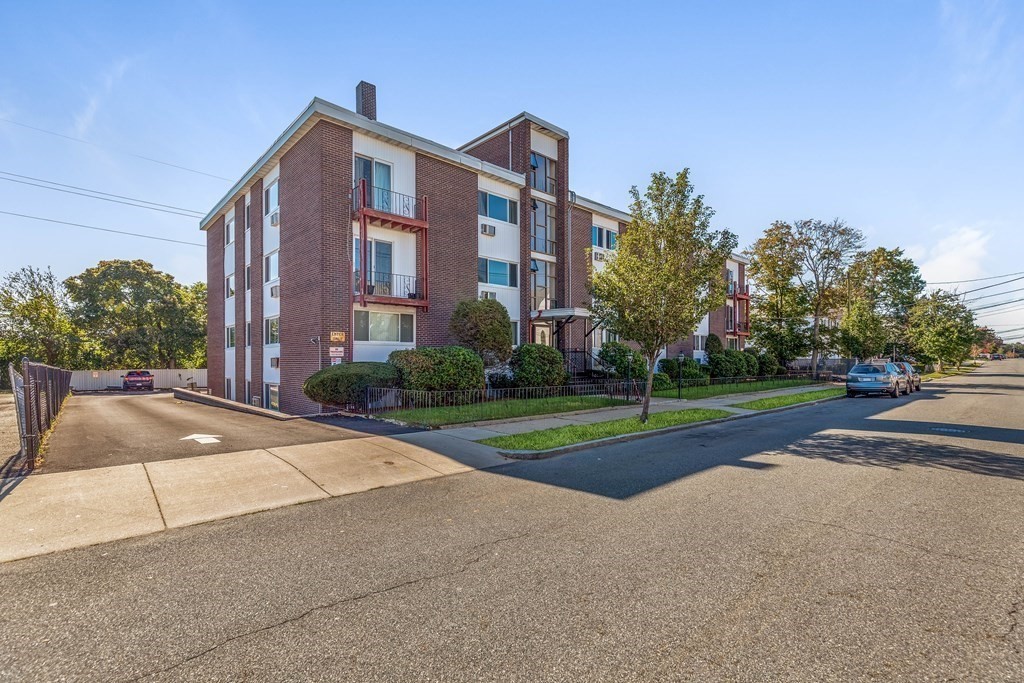 101 Waite St Unit C2, Malden, MA 02148 MLS 72908622 Redfin
