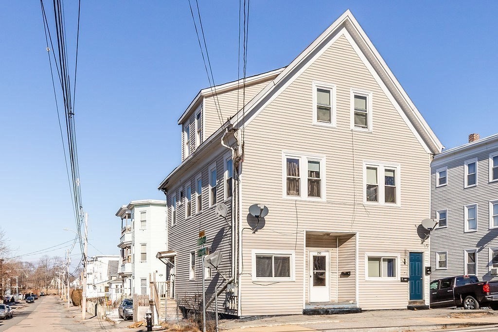 250 Court St Brockton MA 02302 Redfin 250 Court St Brockton MA 02302 Redfin