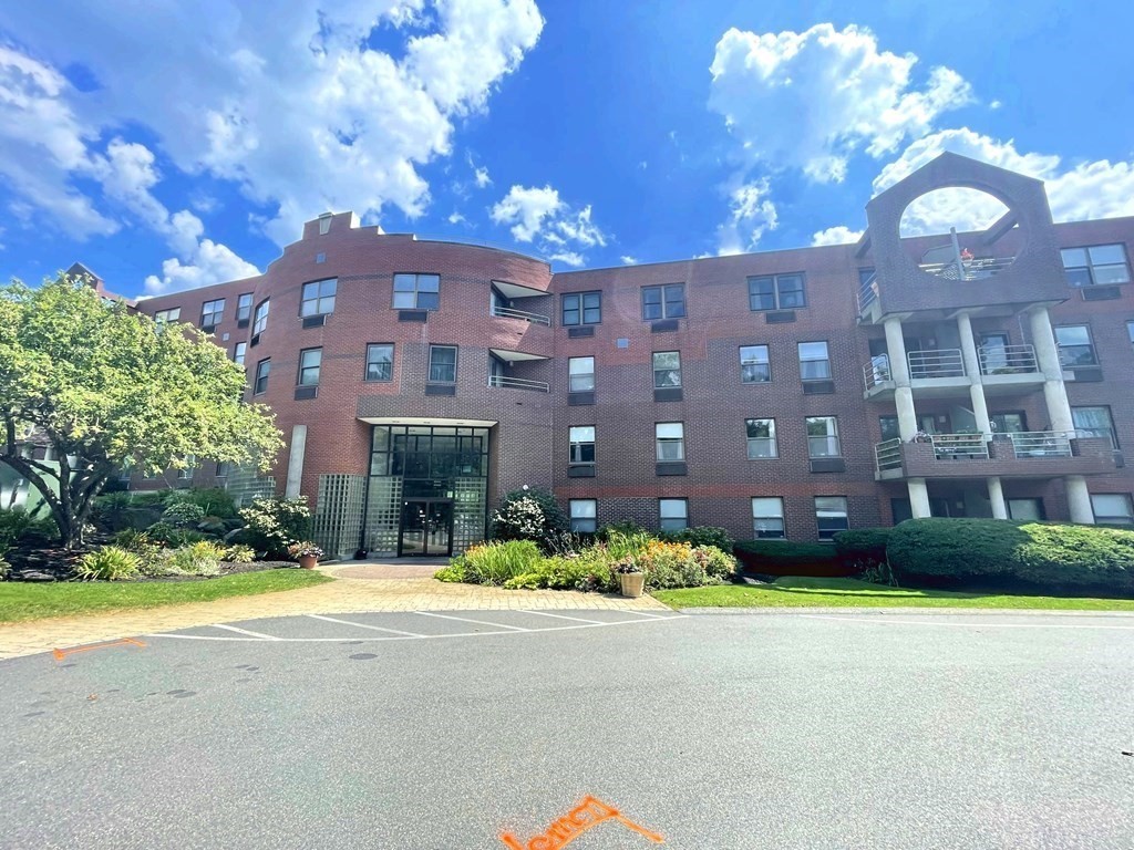 1 Loring Ave 102, Swampscott, MA 01907 MLS 73022803 Redfin
