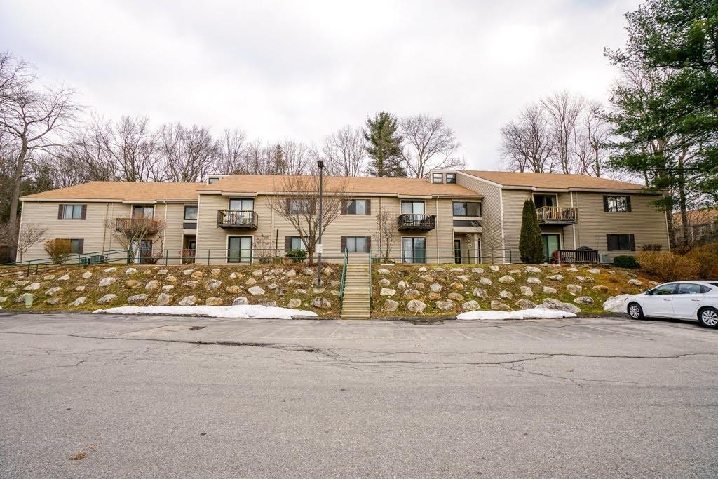 34 Thayer Pond Dr #4, Oxford, MA 01537 | MLS# 72616868 | Redfin