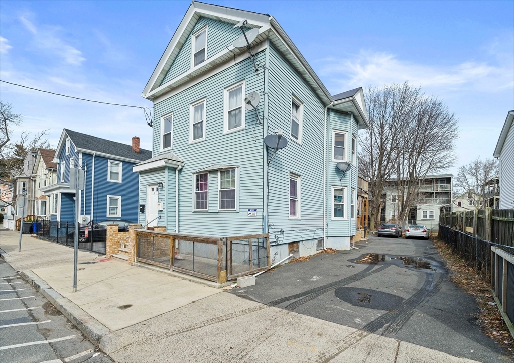 31 Heard St, Chelsea, MA 02150 | MLS# 73203910 | Redfin