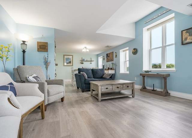 Property at 45 Main St #32, Wareham, MA 02571, 2 beds, 1 bath