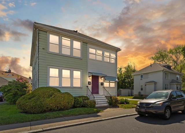 Property at 13 Raymond Rd, Salem, MA 01970, 4 beds, 2.5 baths
