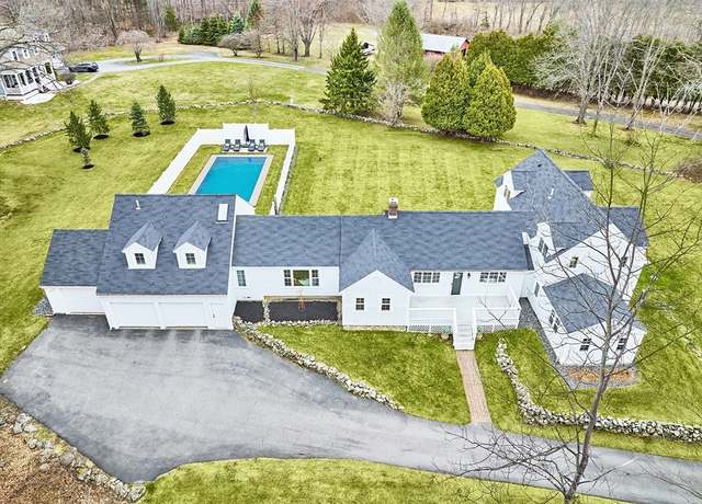 Property at 192 Middle St, West Newbury, MA 01985, 4 beds, 3 baths