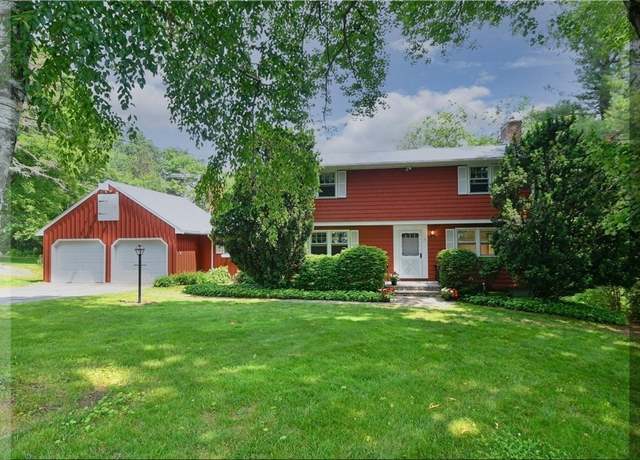 Property at 7 Mercury Cir, Andover, MA 01810, 4 beds, 2.5 baths