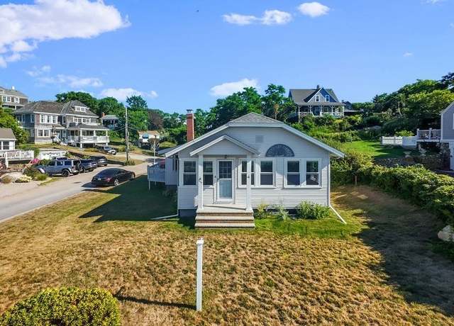 Property at 215 Manomet Point Rd, Plymouth, MA 02360, 2 beds, 1 bath