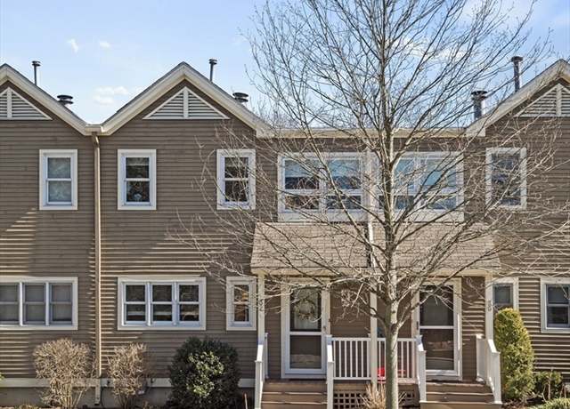 Property at 32 Angela Ln #32, Watertown, MA 02472, 2 beds, 2.5 baths