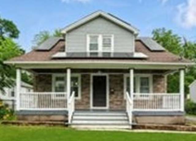 Property at 53 Warrenton St, Springfield, MA 01109, 3 beds, 2 baths