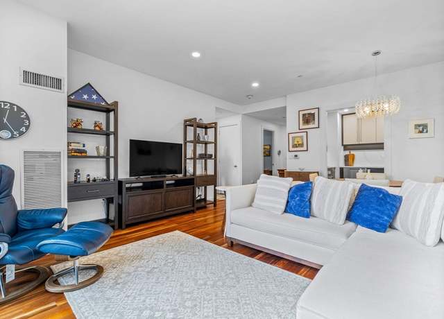 Property at 500 Atlantic Ave Unit 16R, Boston, MA 02210, 1 bed, 1.5 baths