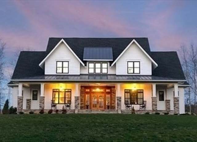 Property at 31 Central Tpke, Sutton, MA 01590, 4 beds, 3.5 baths