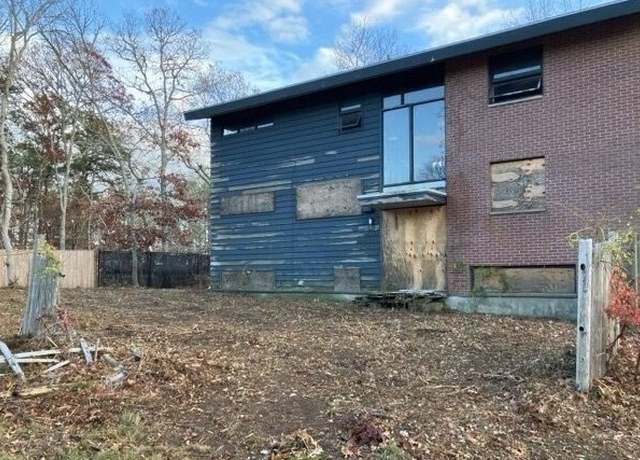 Property at 97 Great Western Rd, Dennis, MA 02660, 3 beds, 2.5 baths