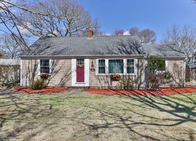 Property at 16 Samoset Rd, Yarmouth, MA 02664, 2 beds, 1 bath