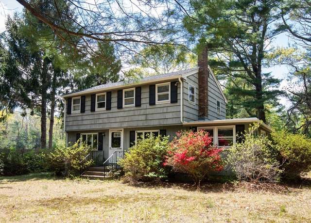 Property at 8 Old Beach Rd, Plymouth, MA 02360, 3 beds, 2 baths