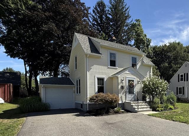 Property at 11 Stanley Pl, Agawam, MA 01001, 2 beds, 1 bath