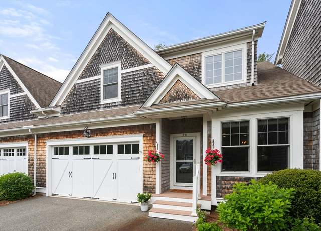 Property at 98 Spring Meadow Ln #98, Hanover, MA 02339, 2 beds, 2.5 baths