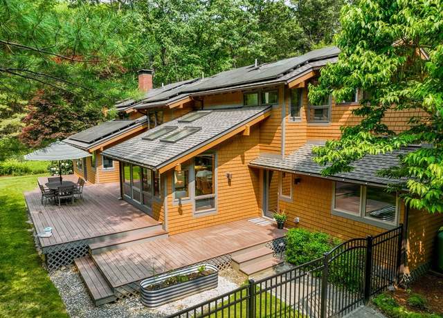 Property at 343 Russell St, Carlisle, MA 01741, 4 beds, 3.5 baths