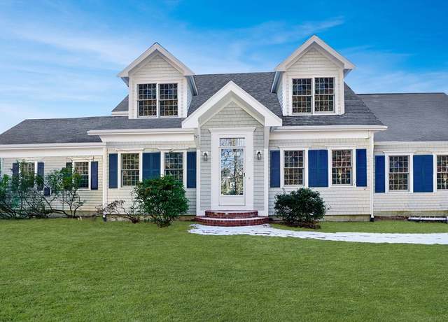 Property at 2 Boulder Rd, Bourne, MA 02532, 4 beds, 3.5 baths