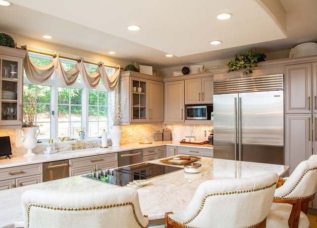 Property at 8 Riverside Ter, Easton, MA 02356, 4 beds, 4 baths