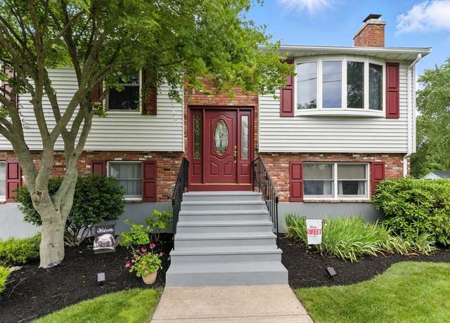 Property at 6-A Quail Rd, Peabody, MA 01960, 4 beds, 2 baths