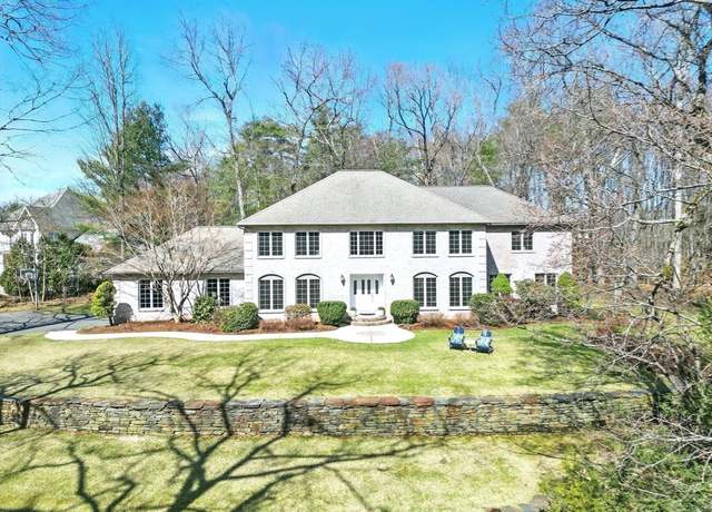 Property at 17 Briar Cliff Dr, Wilbraham, MA 01095, 4 beds, 3.5 baths