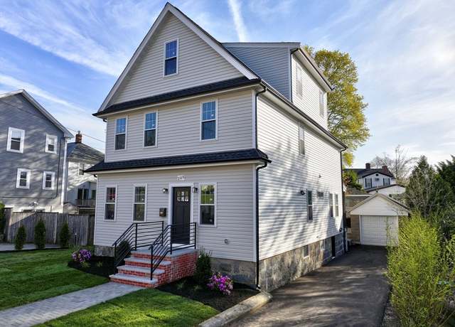 Property at 209 Milton St Ext, Milton, MA 02186, 4 beds, 3 baths