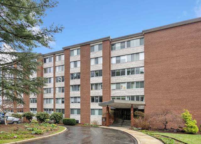 Property at 22 Chestnut Pl #607, Brookline, MA 02445, 1 bed, 1.5 baths