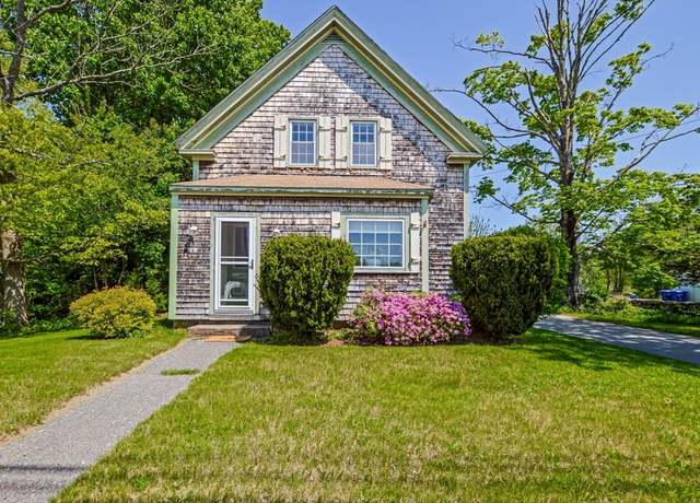 Property at 130 N Walker St, Taunton, MA 02780, 3 beds, 2 baths