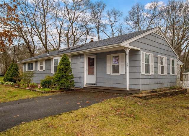 Property at 22 Tyler Dr, Sandwich, MA 02563, 3 beds, 1 bath