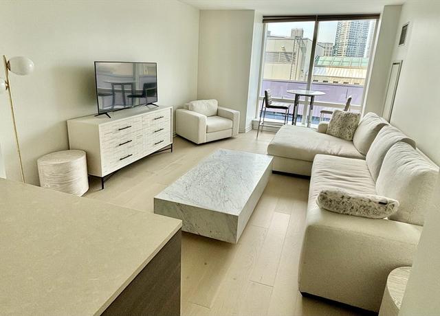 Property at 1 Franklin St #1514, Boston, MA 02110, 1 bed, 1 bath