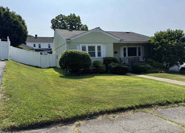 Property at 89 Westview, Worcester, MA 01602, 3 beds, 1 bath