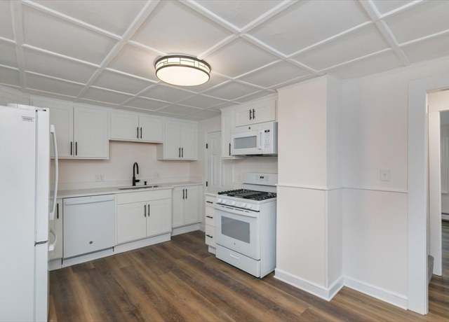 Property at 18 Rantoul St, Beverly, MA 01915, 4 beds, 1 bath