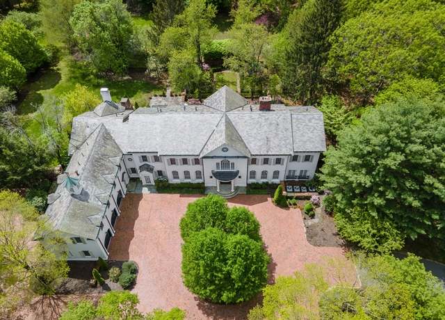 Property at 200 Pond Rd, Wellesley, MA 02482, 8 beds, 7.5 baths