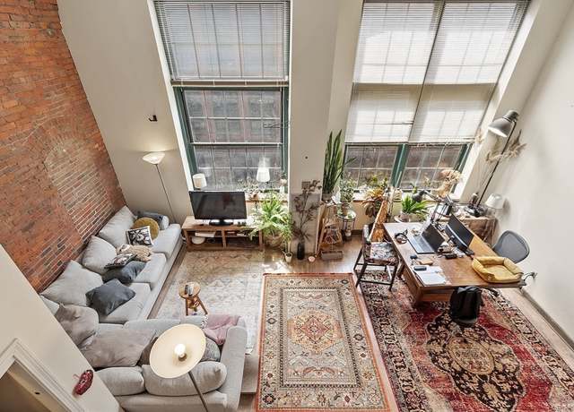 Property at 200 Market St Unit 44B, Lowell, MA 01852, 3 beds, 2 baths