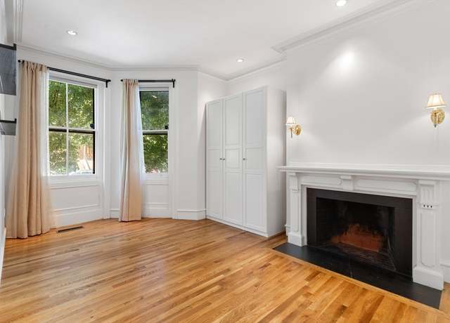 Property at 241 Beacon St #1, Boston, MA 02116, 1 bed, 1 bath