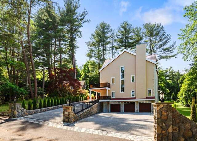 Property at 58 Chestnut St, Lynnfield, MA 01940, 5 beds, 5 baths