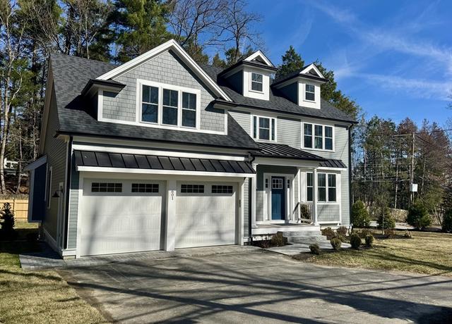Property at 601 Salem End Rd, Framingham, MA 01702, 4 beds, 2.5 baths