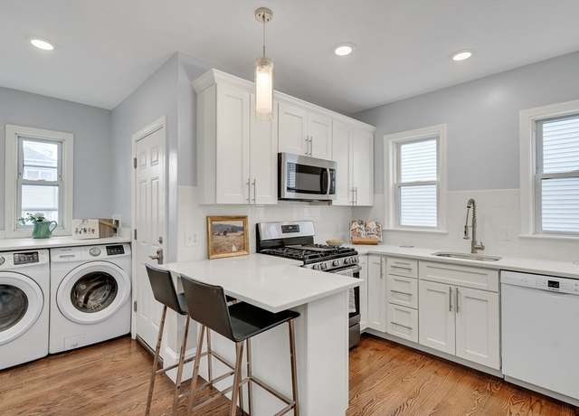 Property at 94 Conwell Ave #1, Somerville, MA 02144, 3 beds, 1 bath