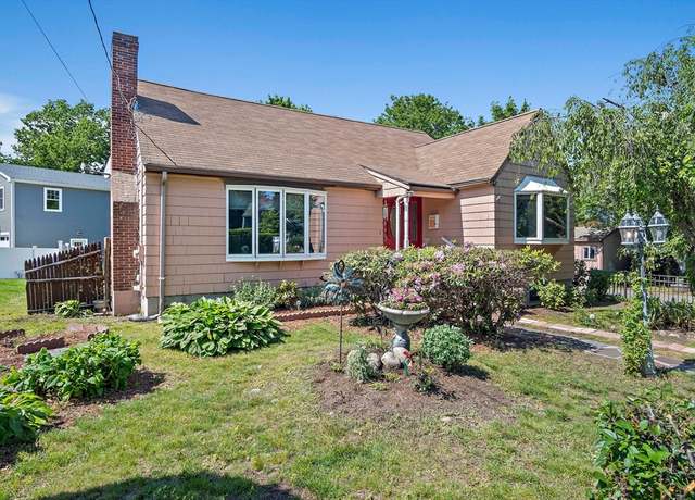 Property at 4 Merrow Ln, Stoneham, MA 02180, 3 beds, 1.5 baths