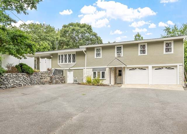 Property at 51 Old City Rd, Townsend, MA 01474, 6 beds, 3 baths