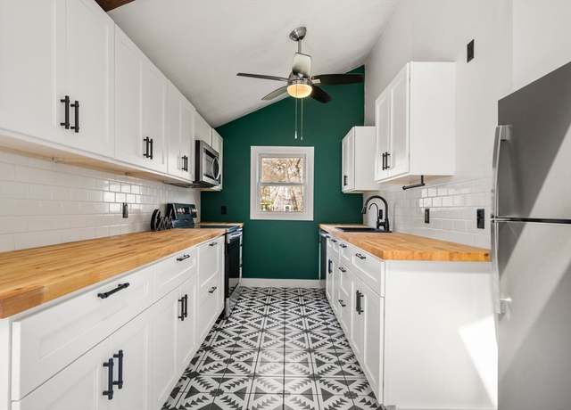 Property at 16 Florence St, Plymouth, MA 02360, 3 beds, 1.5 baths