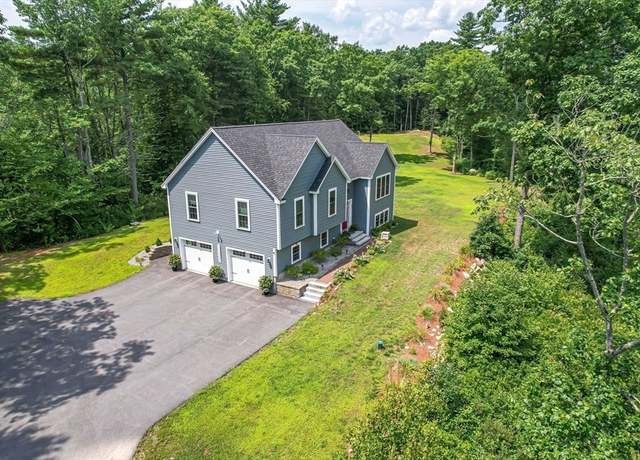 Property at 35 Higgins Ave, Sandown, NH 03873, 4 beds, 2.5 baths