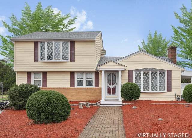 Property at 66 Miriam Rd, Waltham, MA 02451, 4 beds, 3 baths