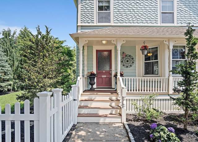 Property at 35 Harvard St, Winchester, MA 01890, 5 beds, 2 baths