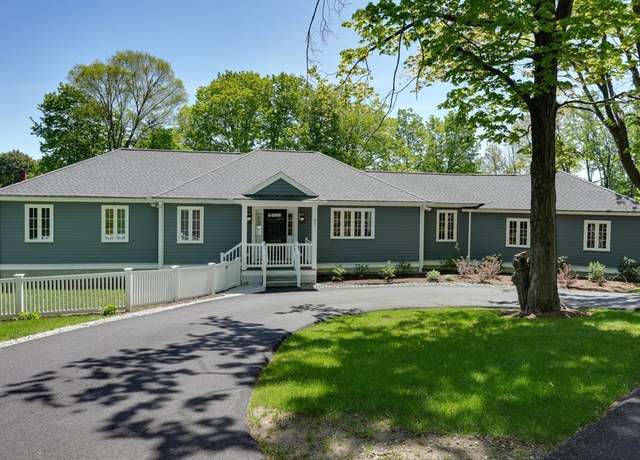 Property at 31 School St, Lunenburg, MA 01462, 4 beds, 3 baths