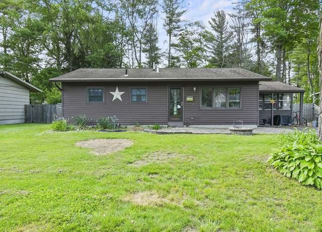 Property at 157 Maple Grove Dr, Pittsfield, MA 01201, 3 beds, 1 bath