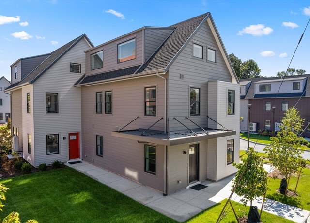 Property at 4B Lincoln St Unit 4B, Natick, MA 01760, 4 beds, 3.5 baths