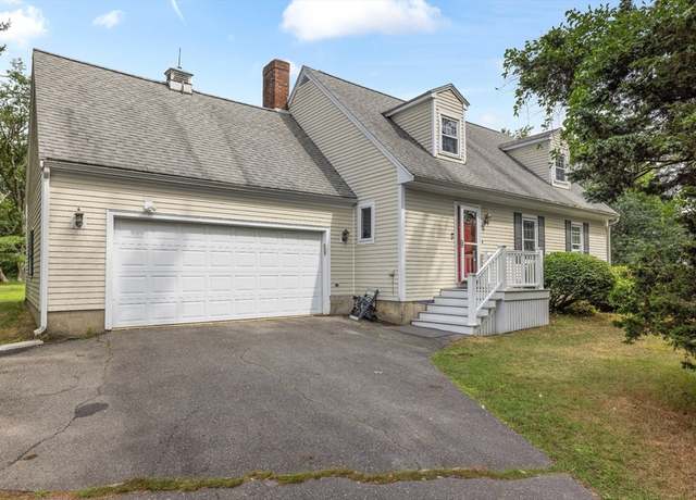 Property at 74 Warren St, Georgetown, MA 01833, 3 beds, 2 baths