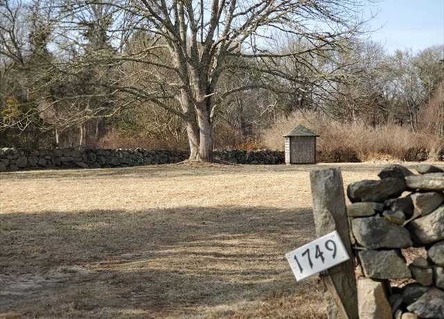 Property at 1749 Main Rd, Westport, MA 02790