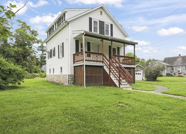 Property at 7 Aucoot Rd, Mattapoisett, MA 02739, 4 beds, 1.5 baths